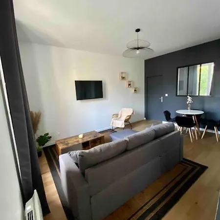 Centre De Avec Terrasse * Vichy